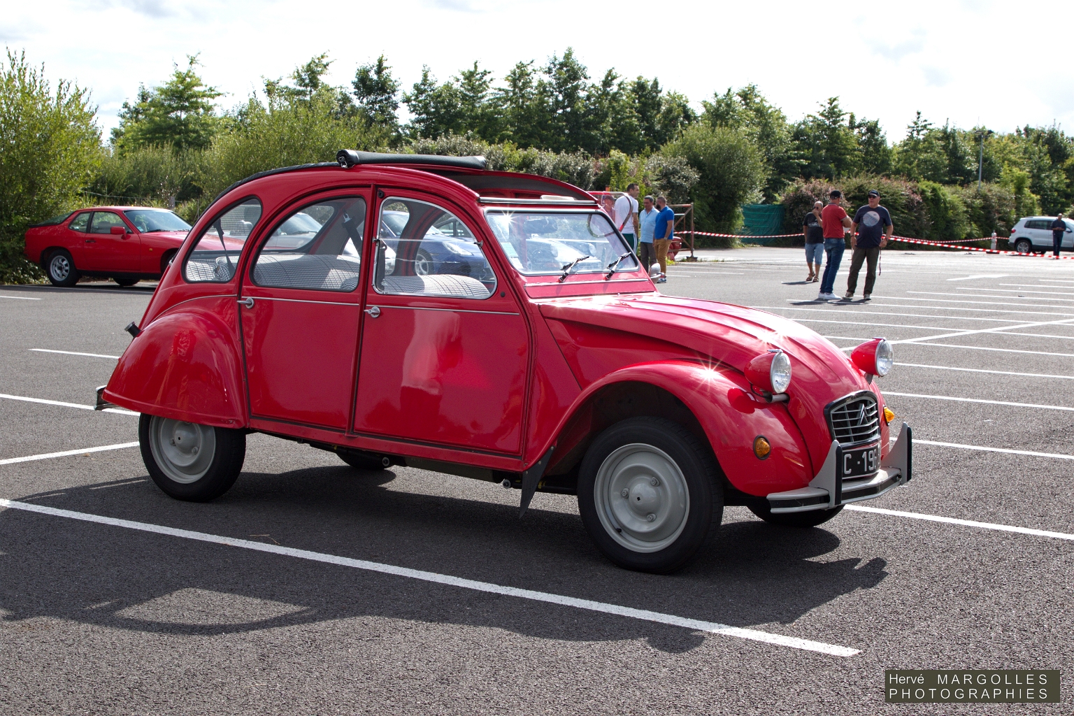 Citroen 2CV.jpg